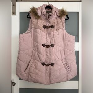 Women's Pink Quilted Vest with Faux Fur Trim-Maurice’s size 2 or 18/20 Plus